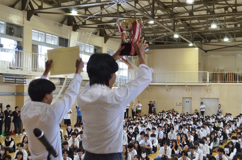生徒会長挨拶 (2)